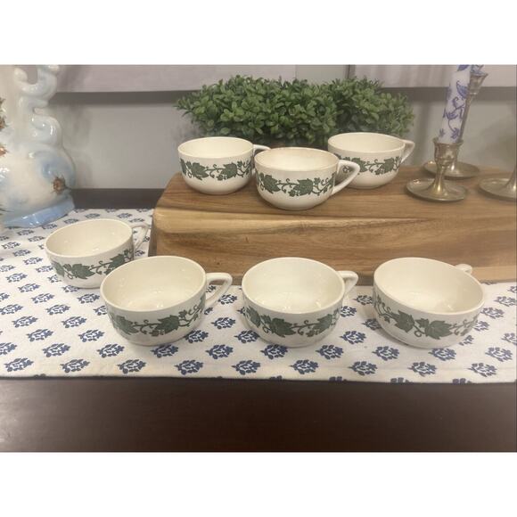 Royal China (USA) "English Ivy" Set Of 7 Tea Cups Leaf & Vine Design - Green - Picture 1 of 8